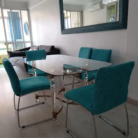 Un Lugar Agradable En דירה *
